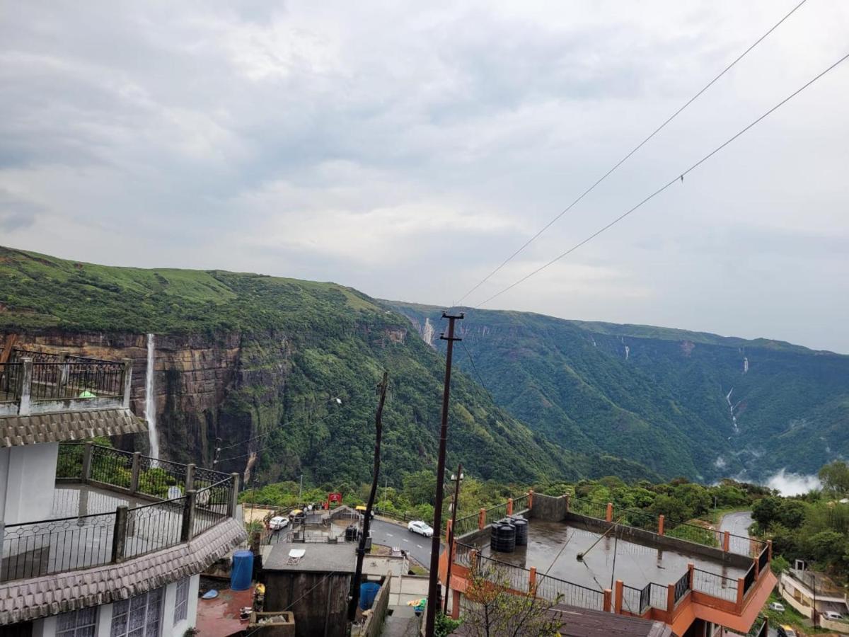 Odyssey'S Latara Homestay Cherrapunji Exterior photo